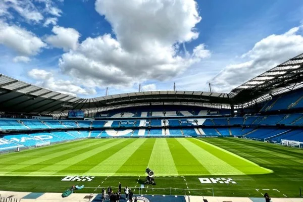 Premier League title race trophy stadium